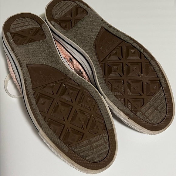 💥Unique light pink - peach Converse shoes - Picture 7 of 9